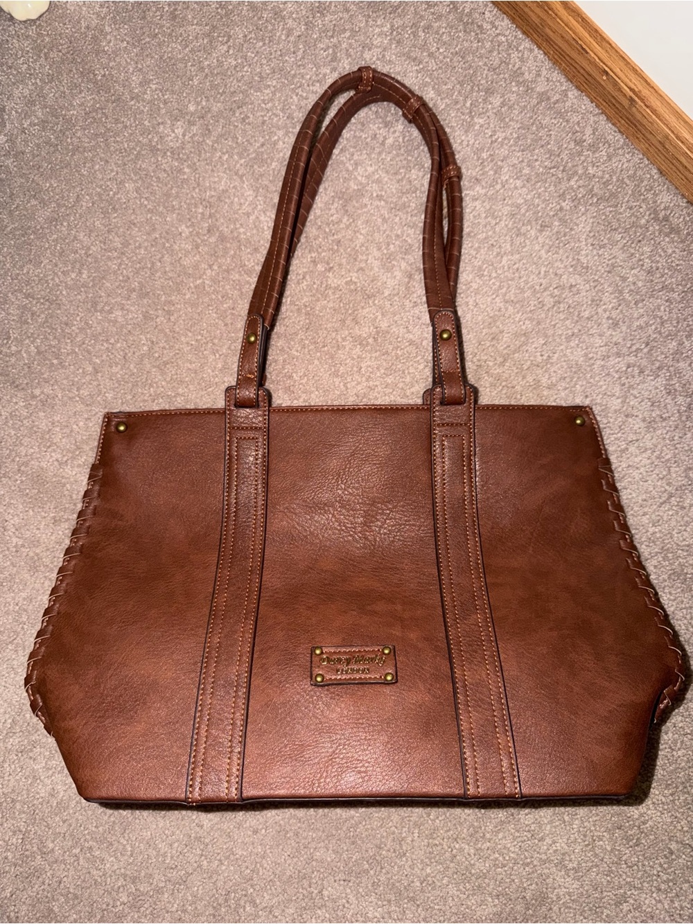 BNWOT Darcy Marks London Tote Bag Vegan Leather Purse